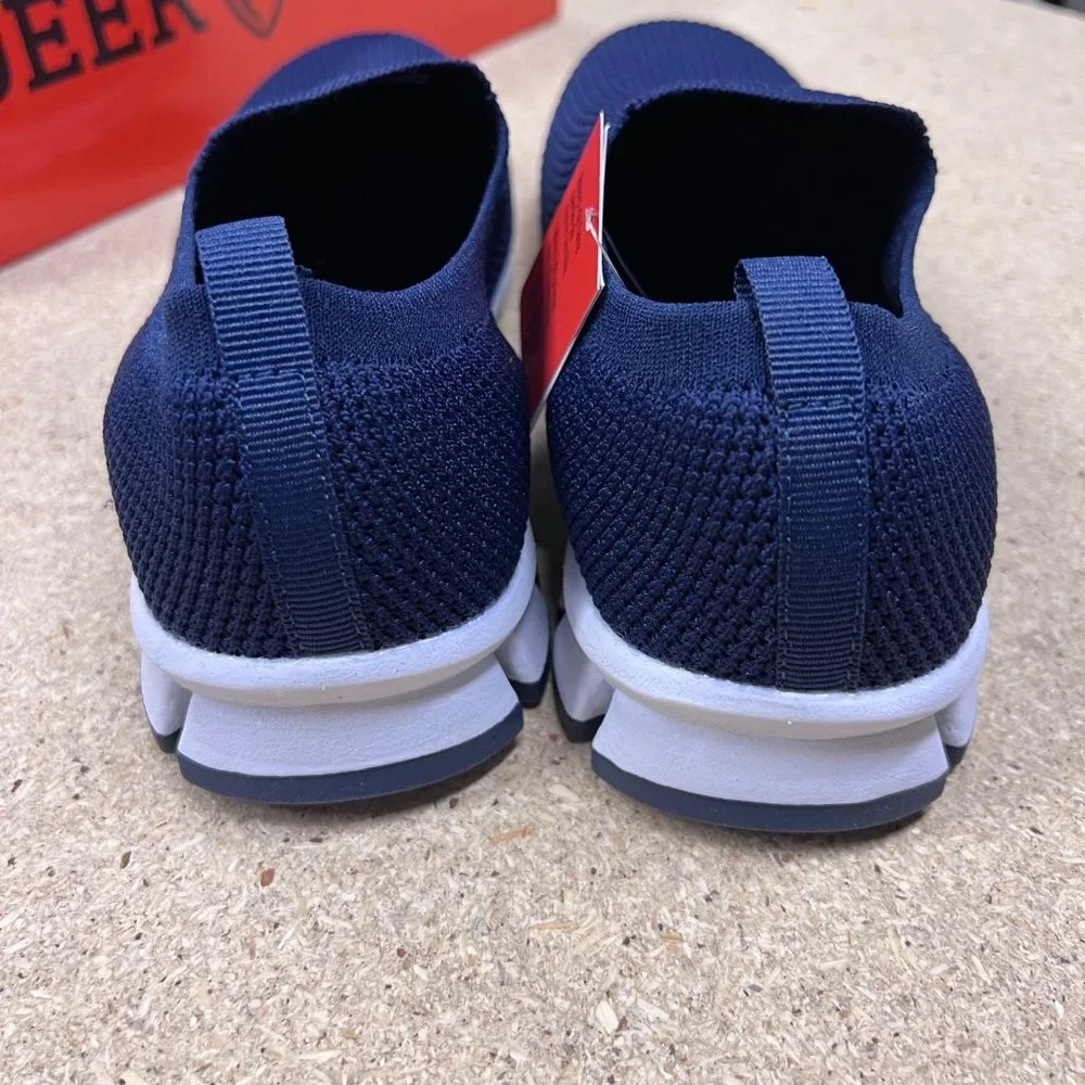 Deer stags no Sox slip on boys sneakers‎ size 5